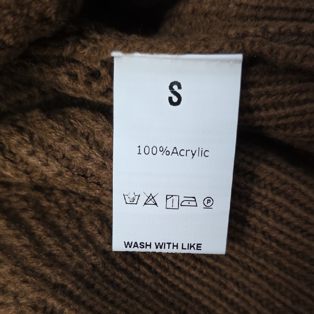 Colorblock V-Neck Sweater - Picture 5 of 7